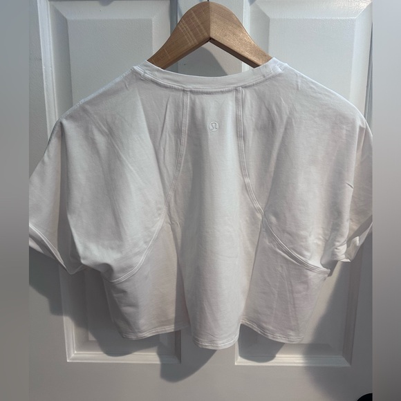 Lululemon Cropped Tee - Picture 2 of 3